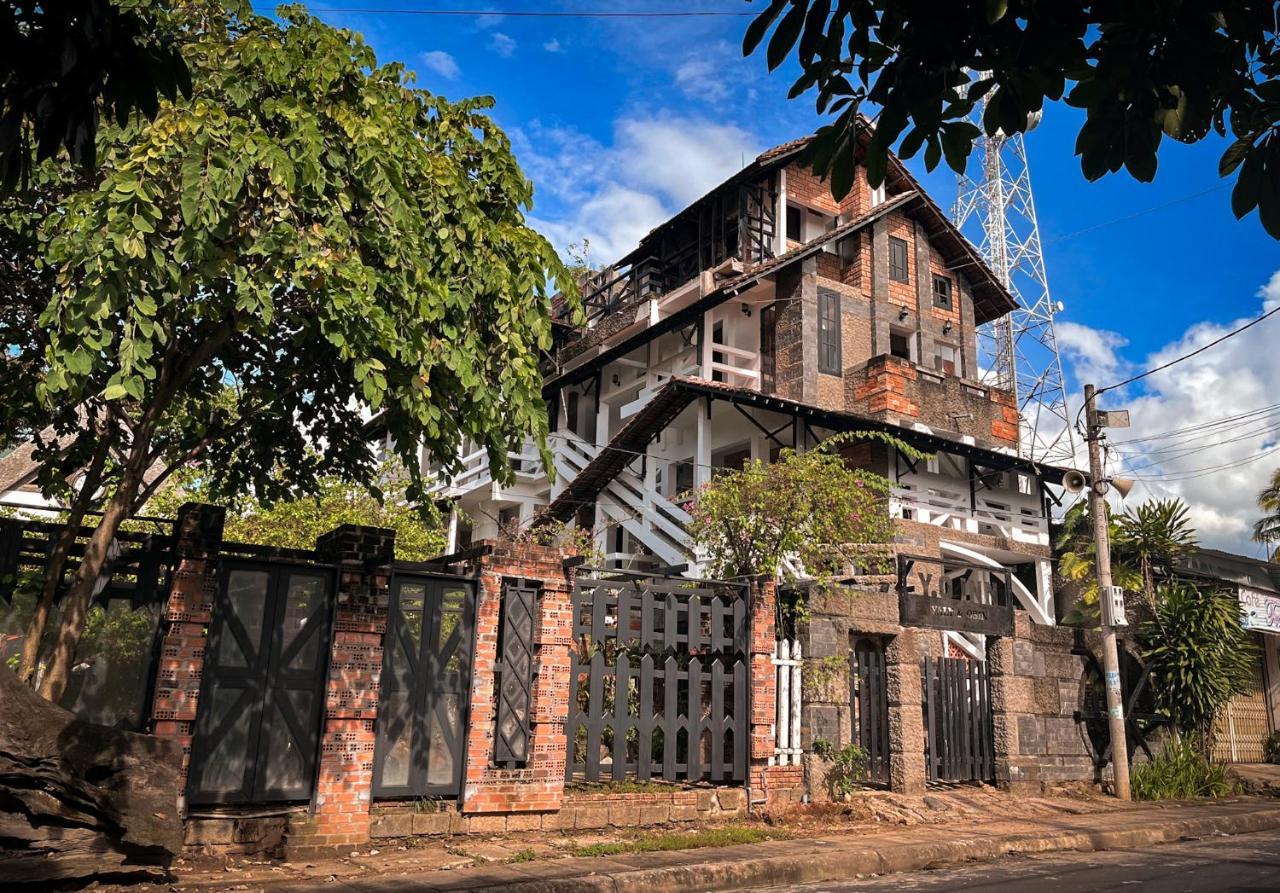 Tỉnh Kontum Y.O Inn מראה חיצוני תמונה